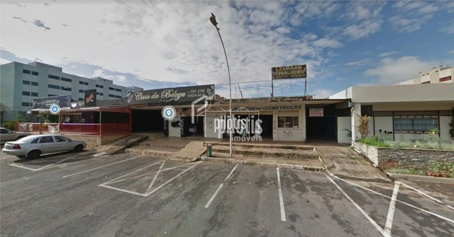 QD 1205 - Podendo ser fracionada em 4 lojas de aproximadamente 94 m²!!- Hoje o t...