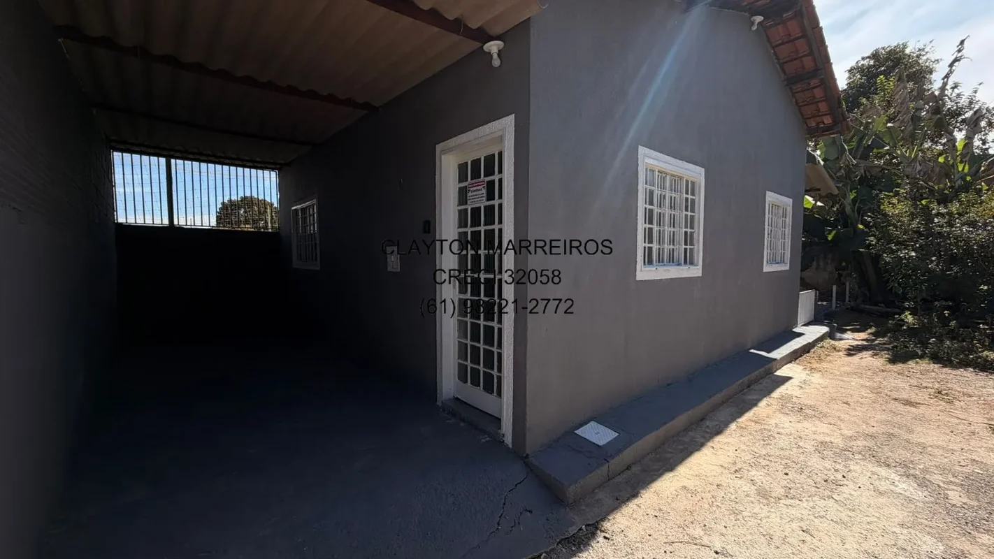 Descubra uma casa confortável e prática na Avenida das Palmeiras, no bairro Parq...