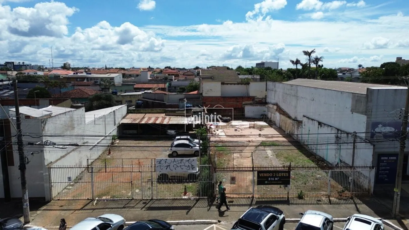 Dois lotes contíguos na QND 47, Lotes 02 e 03, localizados na Avenida Comercial ...