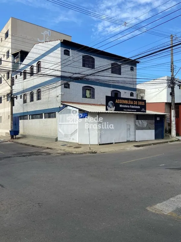 Quadra QN 01 | Prédio comercial de esquina à venda - Excelente oportunidade para...