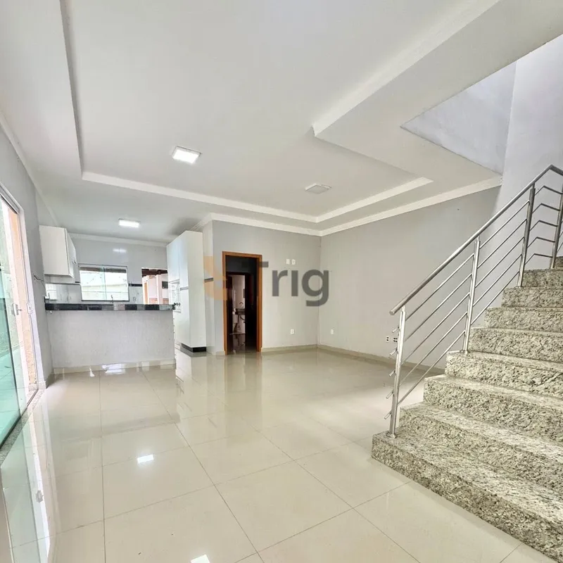 Excelente sobrado no Jardim Atlântico, ideal para quem busca conforto, espaço e ...
