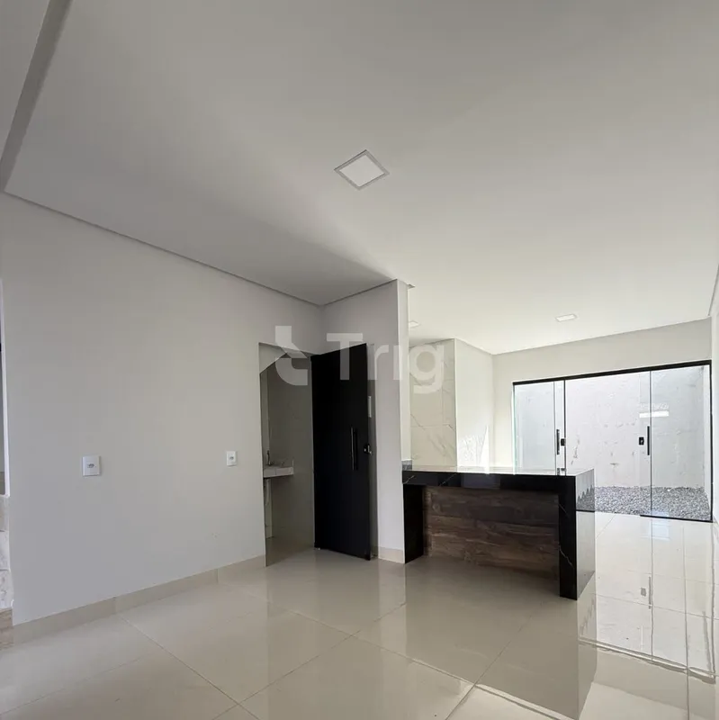 Sobrado com excelente localização e ambientes bem distribuídos, ideal para quem ...