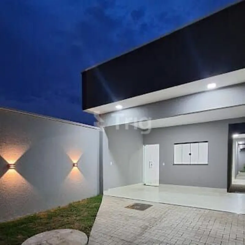 Casas individuais com excelente padrão de distribuição e localização estratégica...