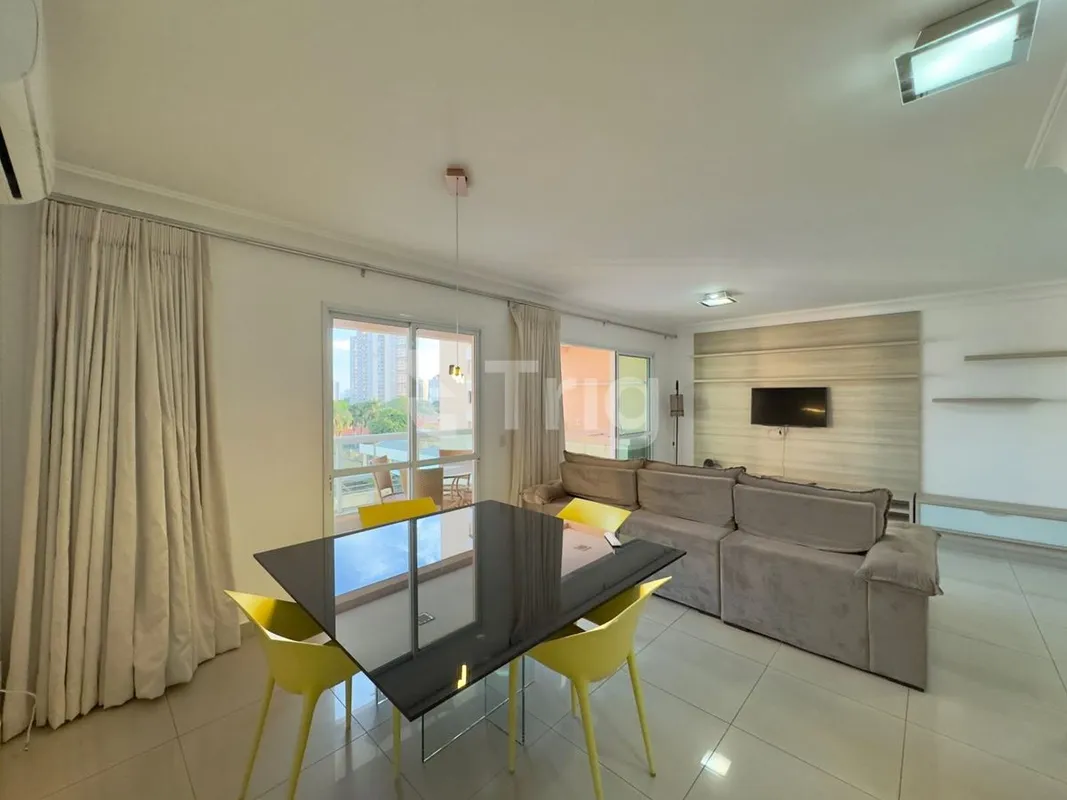Apartamento mobiliado de 111 m² com planta bem distribuída, 3 suítes plenas e am...
