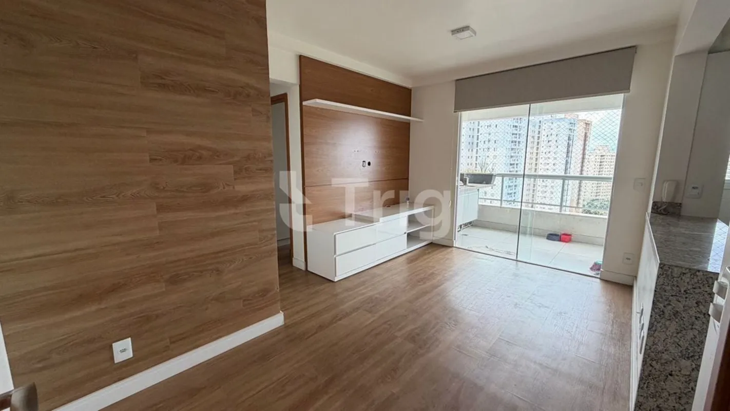 Apartamento moderno, funcional e completo em armários, ideal para quem busca con...