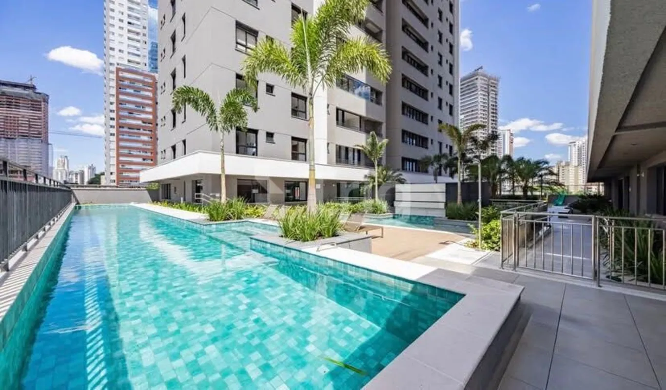Flat moderno, recém-entregue e completo em armários, ideal para quem busca confo...