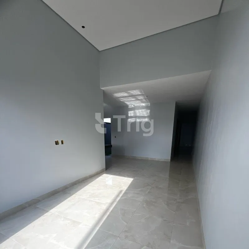 Casa moderna em excelente localização no Setor Himalaia, em Aparecida de Goiânia...