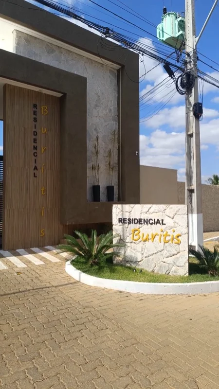 ?? Oportunidade Única na Ponte Alta Norte – Condomínio Residencial Buritis!?Se v...