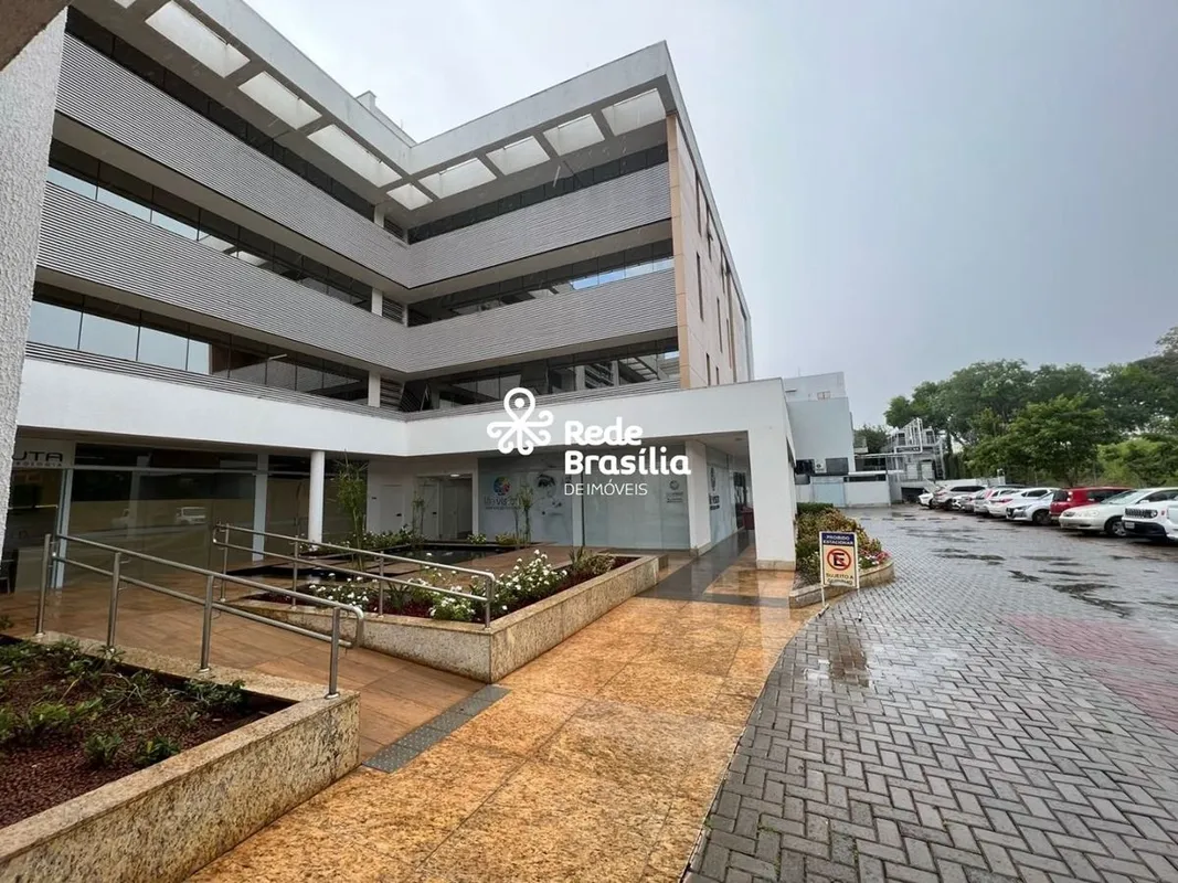 Excelente sala em vão livre, com 40m², ótima possibilidade de montar seu layout,...