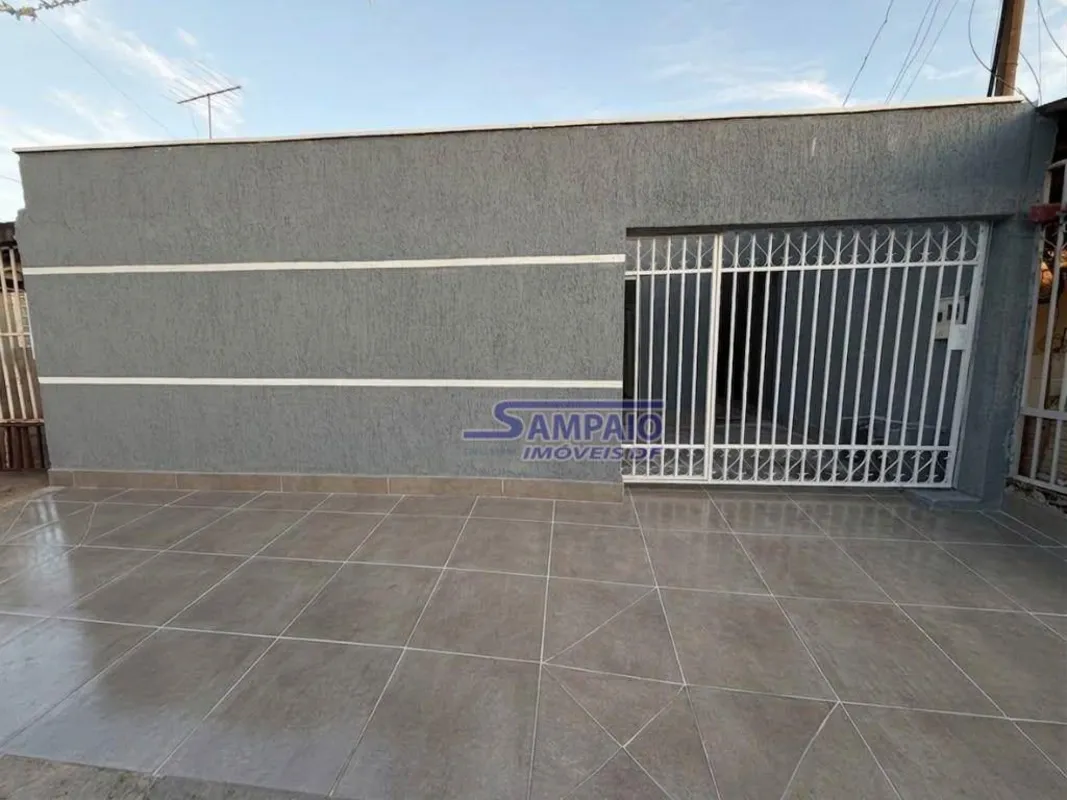 QNQ 04 Conjunto 17 | Ceilândia NorteR$ 320.000,00Aceita financiamento!80 m² de á...