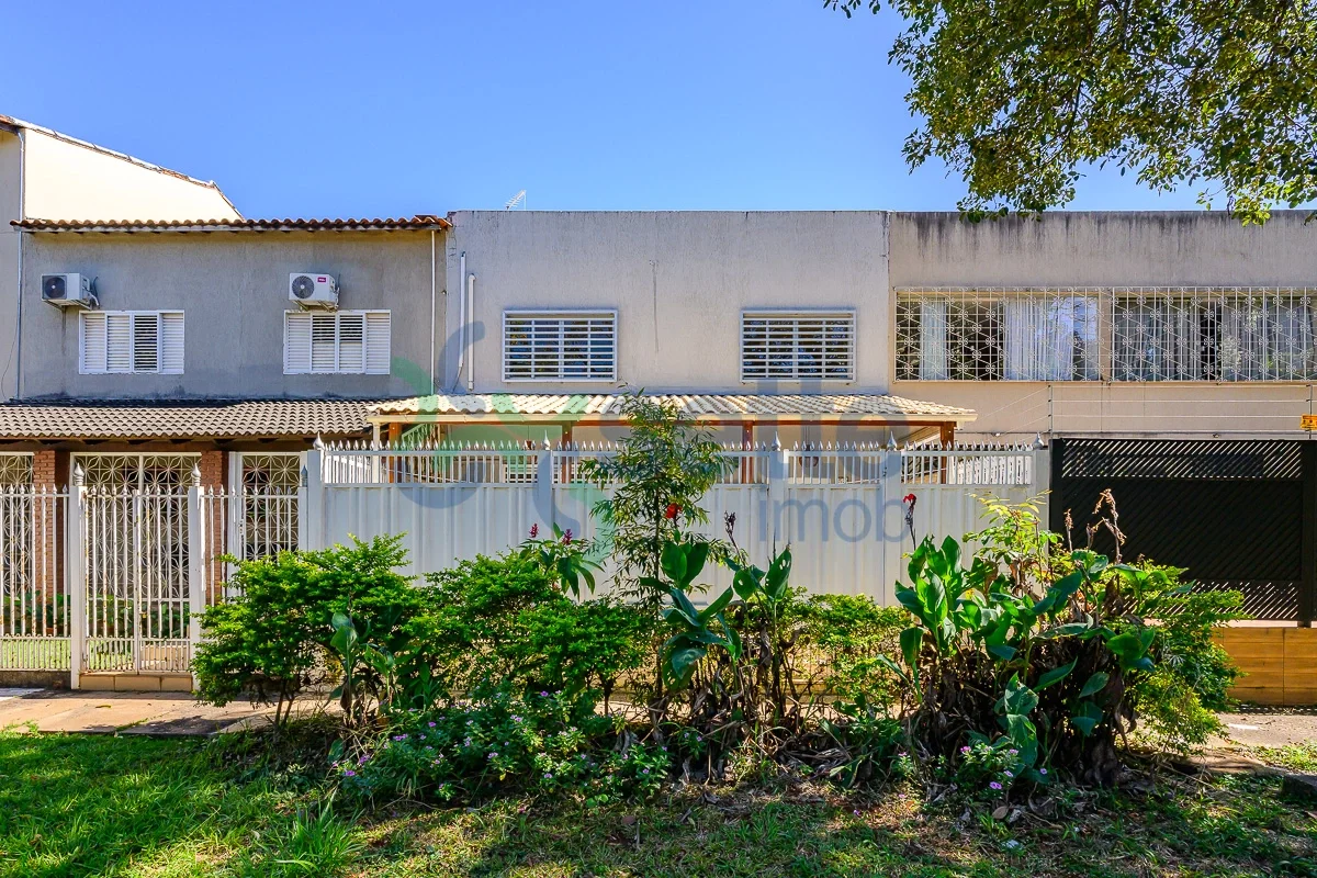 Sobrado com Ótima Localização - 440m - 6 quantos sendo 2 suites R$ 2.500.000,00P...