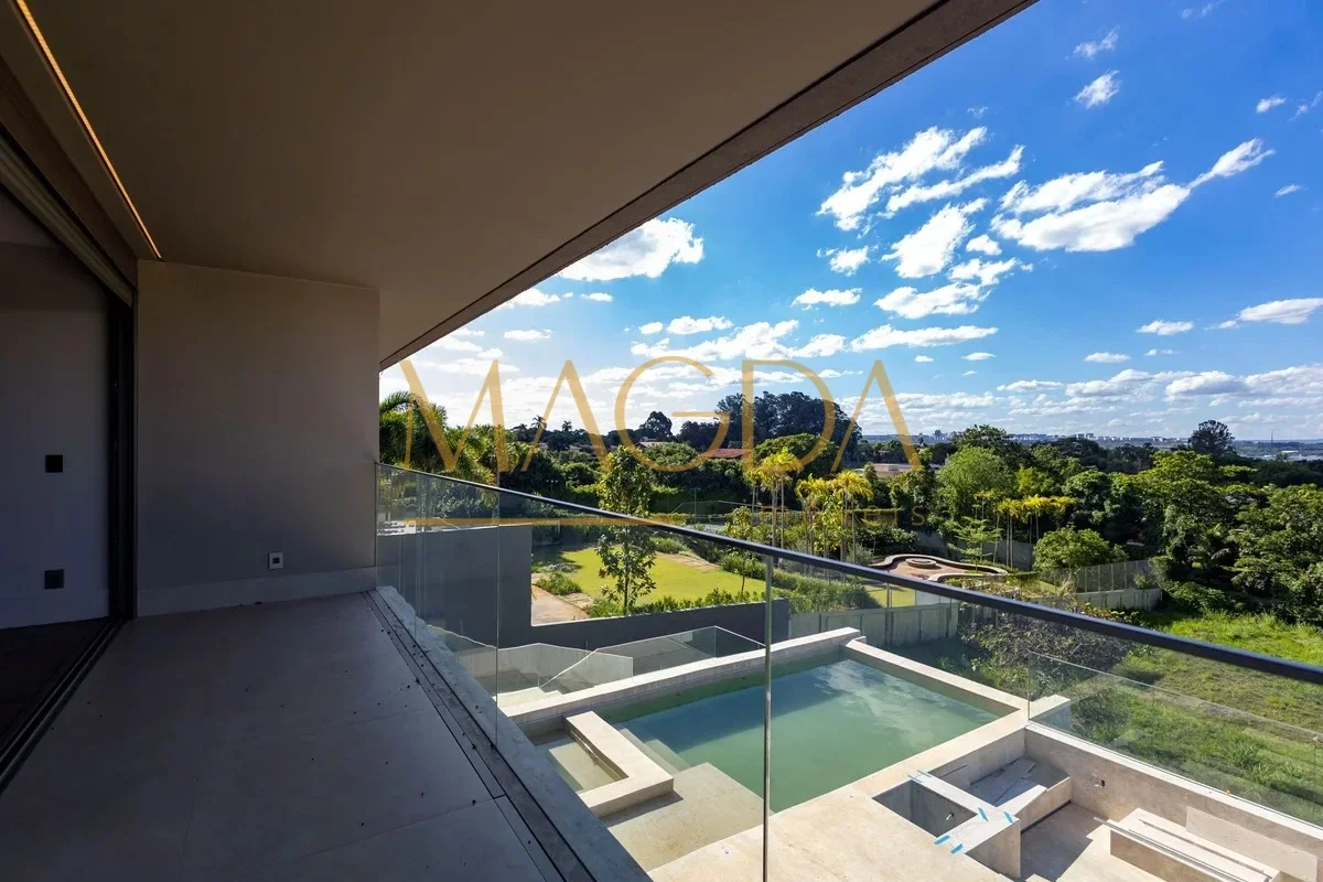Casa à venda no Setor de Mansões Dom Bosco, com 950 m² de área total. Esta resid...