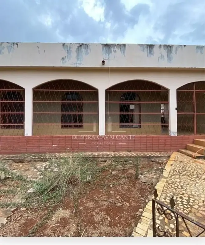 ?? Excelente oportunidade na Quadra 14!Se você procura uma casa ampla, bem const...