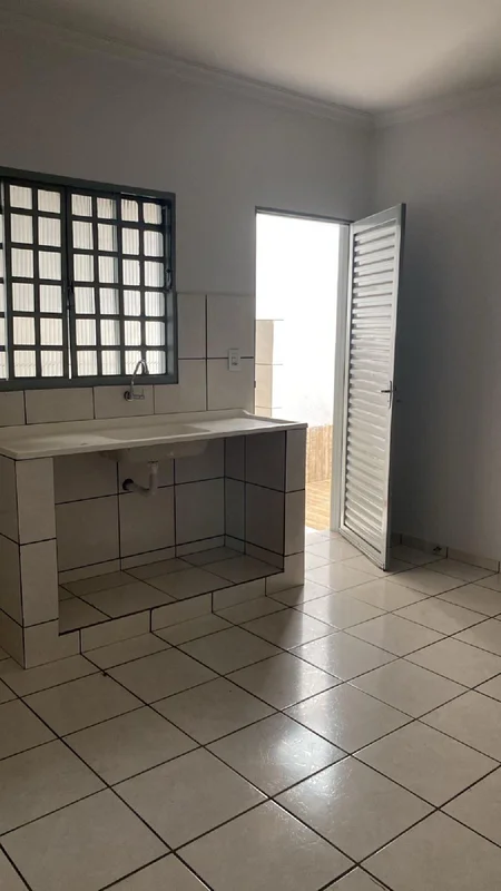 Casa aluguel 3 dormitórios sendo 2 suítes R$ 2,900,00, Setor Jardim América- Goi...