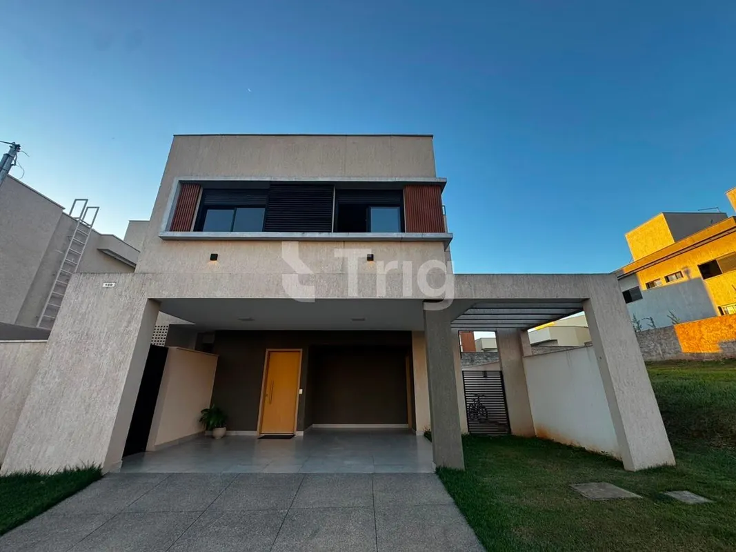 Sobrado semi-mobiliado com excelente padrão de acabamento, ambientes amplos e pr...