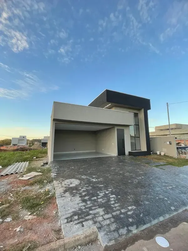 Casa em Condomínio à Venda - Rosas de Leiria | Goianira - GOValor: R$ 900.000,00...