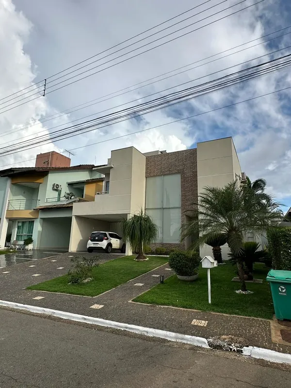 Sobrado à Venda - Condomínio Jardins Madri | Goiânia - GOValor de venda: R$ 2.20...