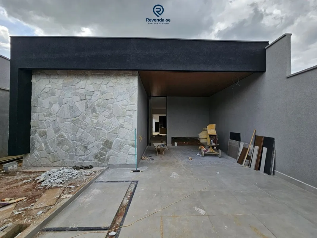 À VENDACasa térrea180mts sendo 158 área de vassoura.Garagem para 2 carros 3qts s...