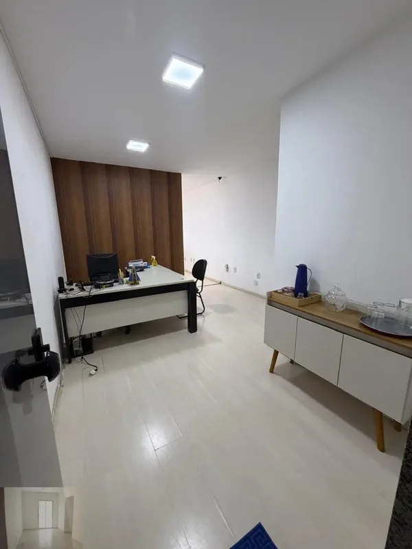 A.COSTA ESCRITÓRIO IMOBILIÁRIO VENDE ÓTIMA SALA COMERCIAL NO SETRO CENTRAL DO GA...