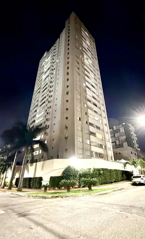 Apartamento 02 quartos sendo 01 suíte, rico em armários, sol da manhã, fechadura...