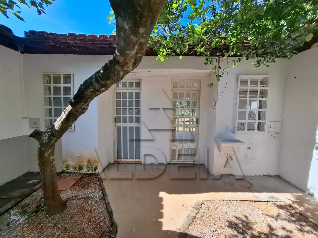Chalé Park Way Temos duas unidades disponíveis! Cada unidade é composta por: - Q...