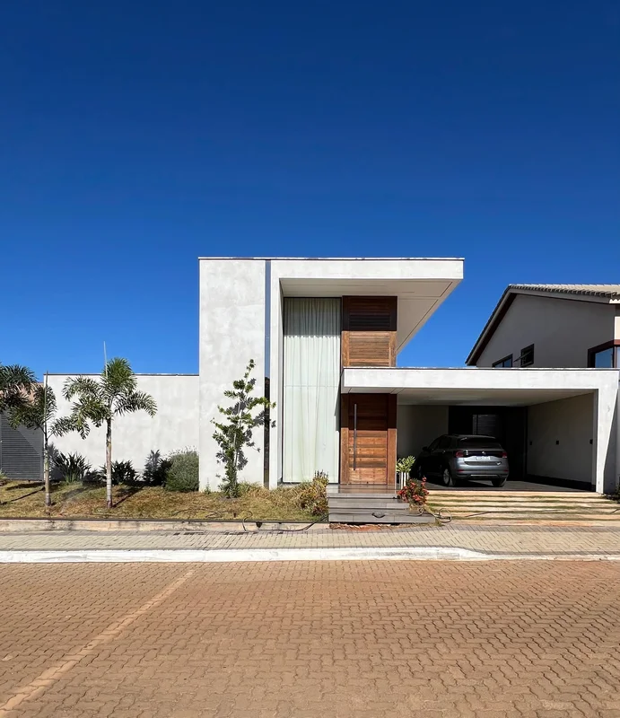 Descubra sua nova casa na Ponte Alta Norte na Rua JK. Uma residência espaçosa de...