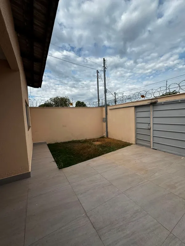 Casa de 128m² 3Q sendo 2SSala ampla 2 ambientesCozinha grande com armariosCircul...