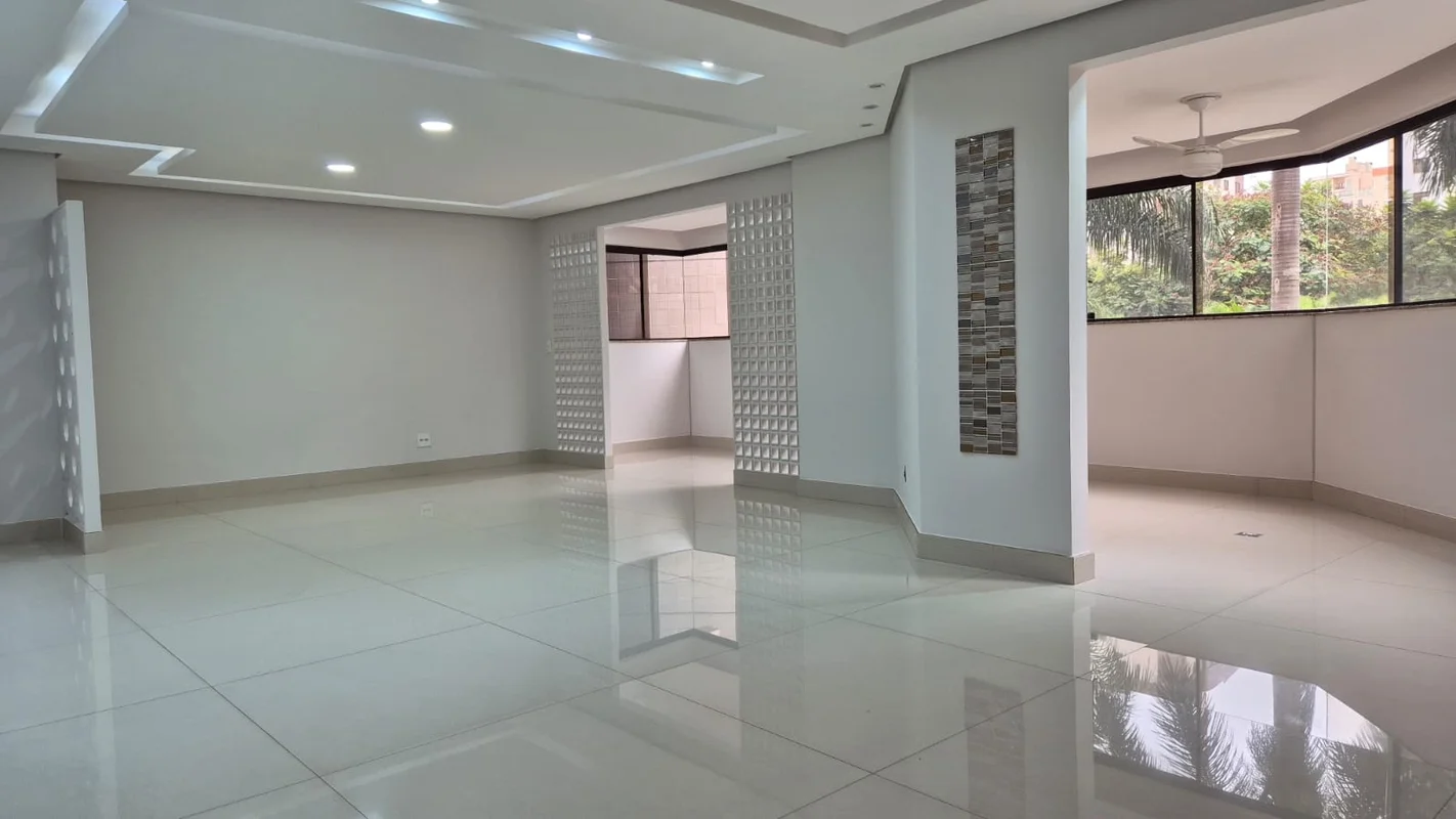 Descubra um elegante Apartamento no Residencial Fênix, localizado na Quadra 204 ...