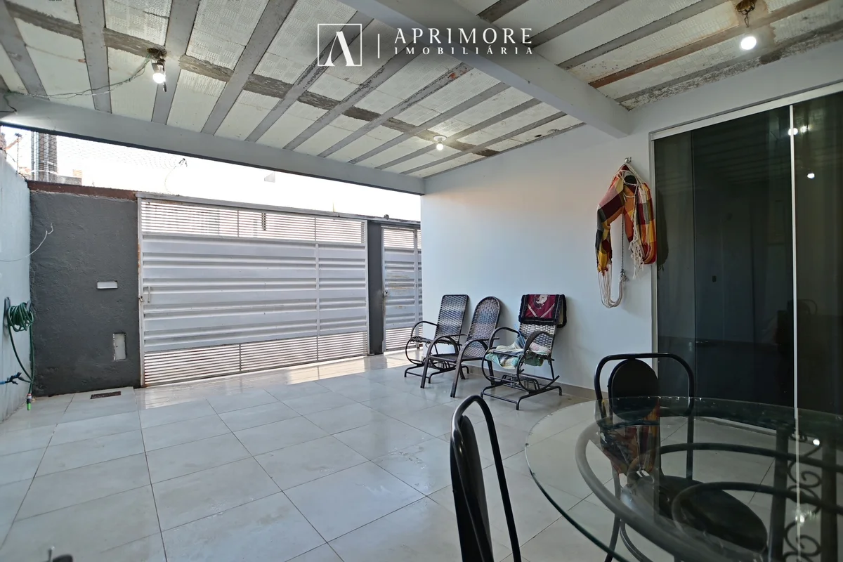 APRIMORE IMOBILIÁRIA VENDE COM EXCLUSIVIDADE:Casa térrea na QE 50:02 suítes send...