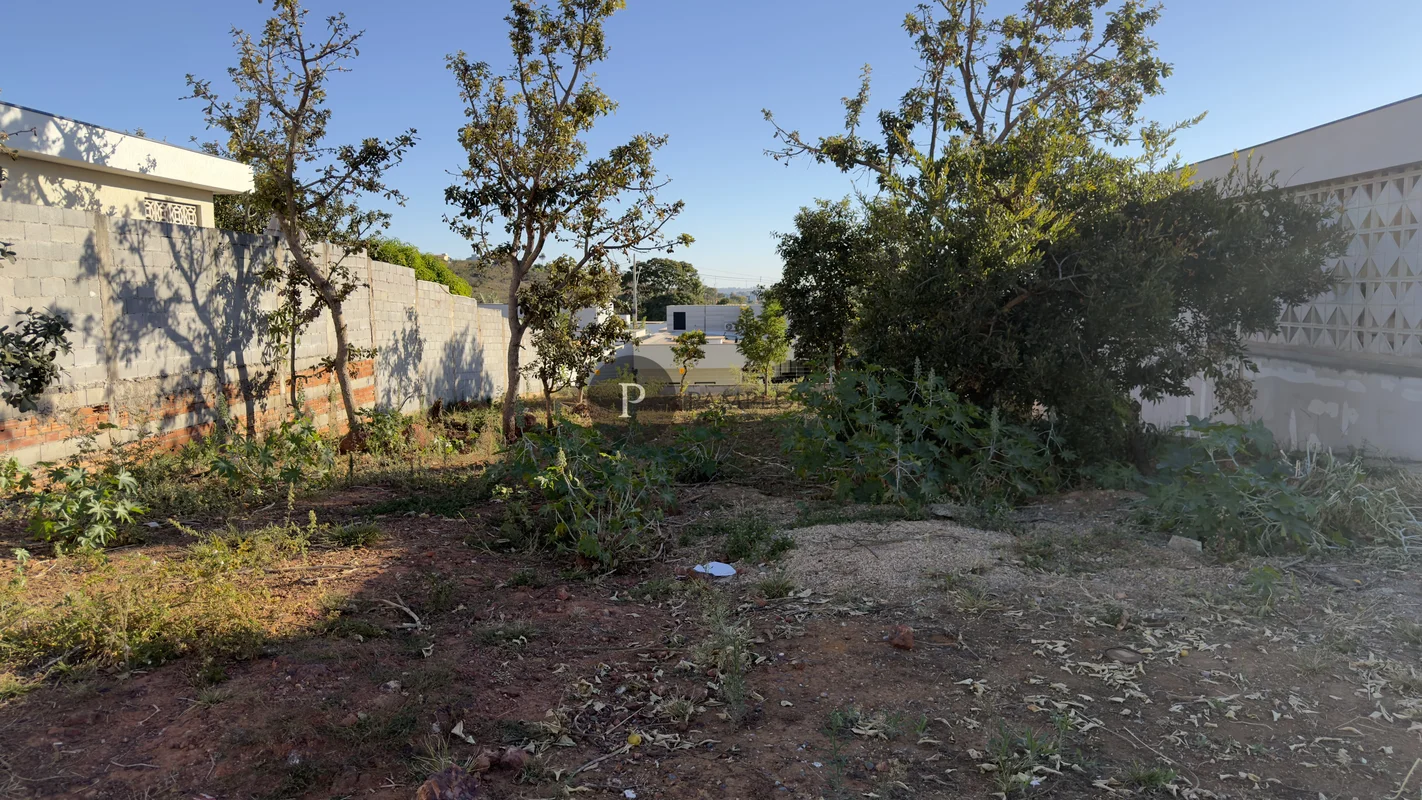 Excelente oportunidade ! Lote em ótima localização em um dos condomínios que mai...