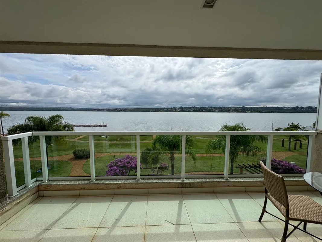 Locação – Brisas do Lago | Apartamento com Vista para o LagoExcelente apartament...