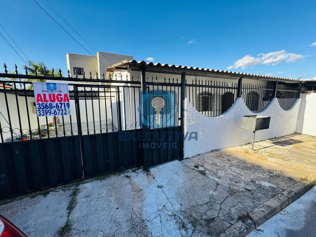 EXECUTIVA IMÓVEIS ALUGACASA DE FRENTE (ENTRADA INDEPENDENTE) QR 07 CANDANGOLANDI...
