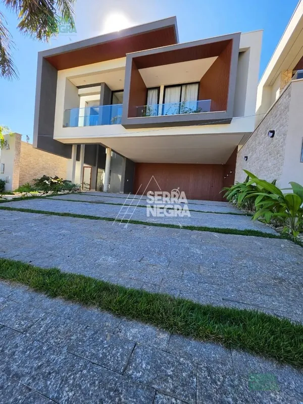 ATENÇÃO AOS VALORES:- SOMENTE A CASA: R$ 4.500.000,00.- MOBILIADA, DECORADA E EQ...