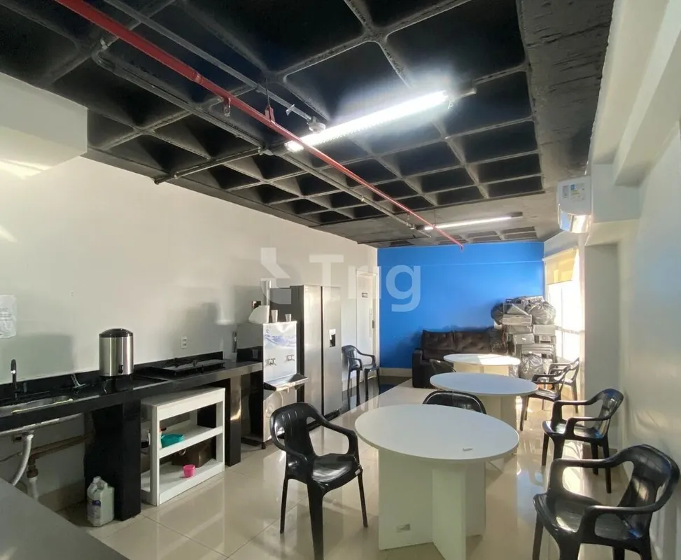 Sala comercial com 40 m², localizada no Edifício Terra Office, no Jardim América...