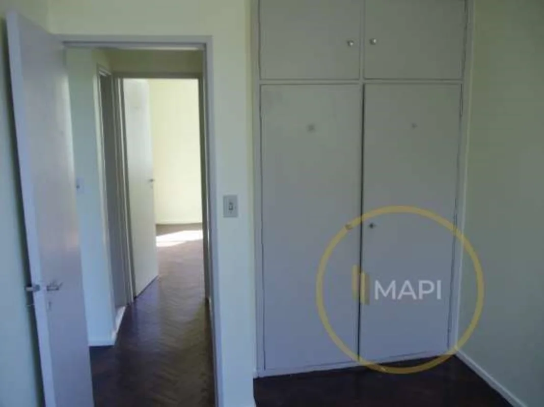 MAPI IMOBILIÁRIA VENDE IMÓVEL ASSIM COMPOSTO E DESCRITO:Explore a conveniência e...