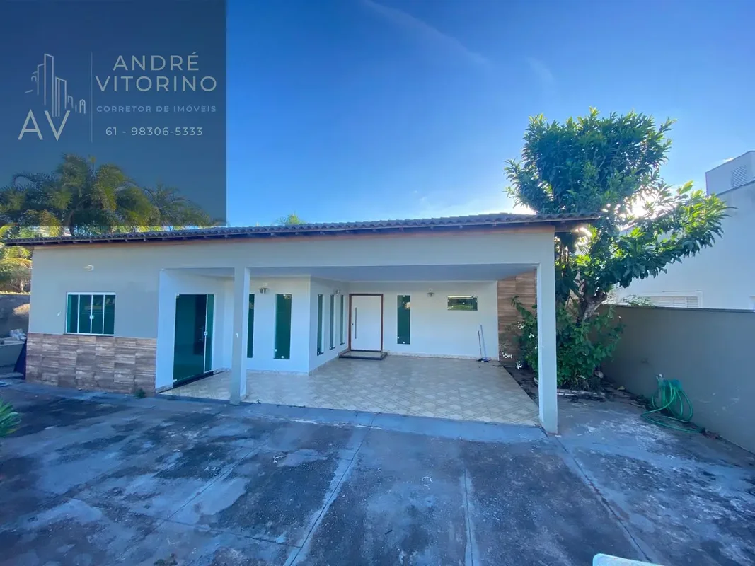 BAIXOU O PREÇO!!! Oportunidade Única – Casa de Alto Padrão no Condomínio AMOBB –...