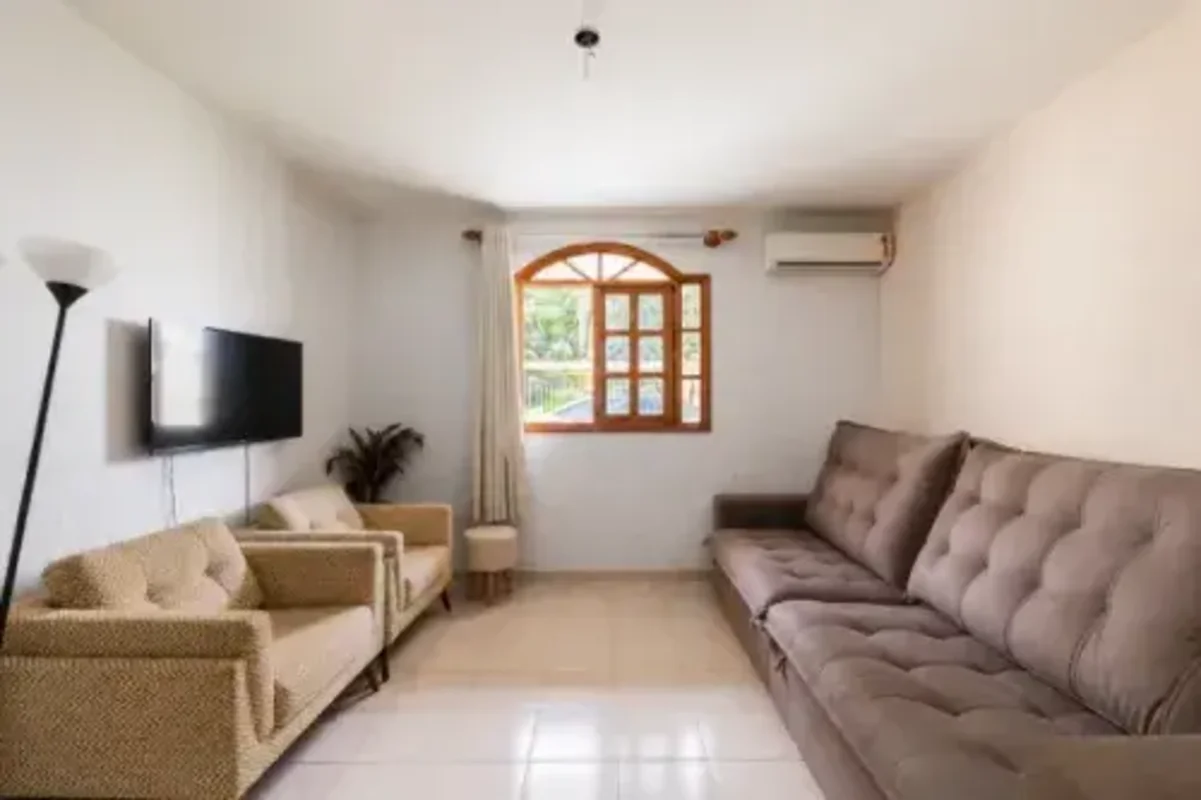 JDM IMOBILIÁRIA VENDE :Excelente casa, localizada na QNG 38 - Taguatinga Norte.E...