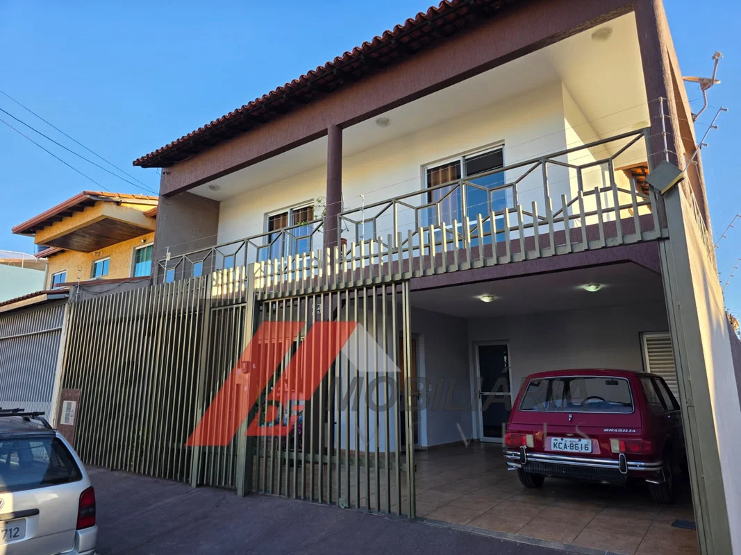 CASA PARA VENDA 05 QUARTOS EM ÁGUAS CLARAS QS 07Situada em localização privilegi...