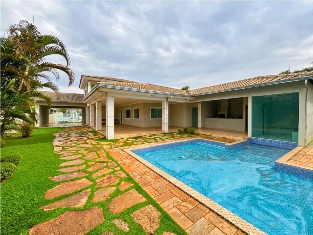 Casa com 4 Suítes todas com Closet | Condomínio Solar de Brasília – Quadra 1Ampl...
