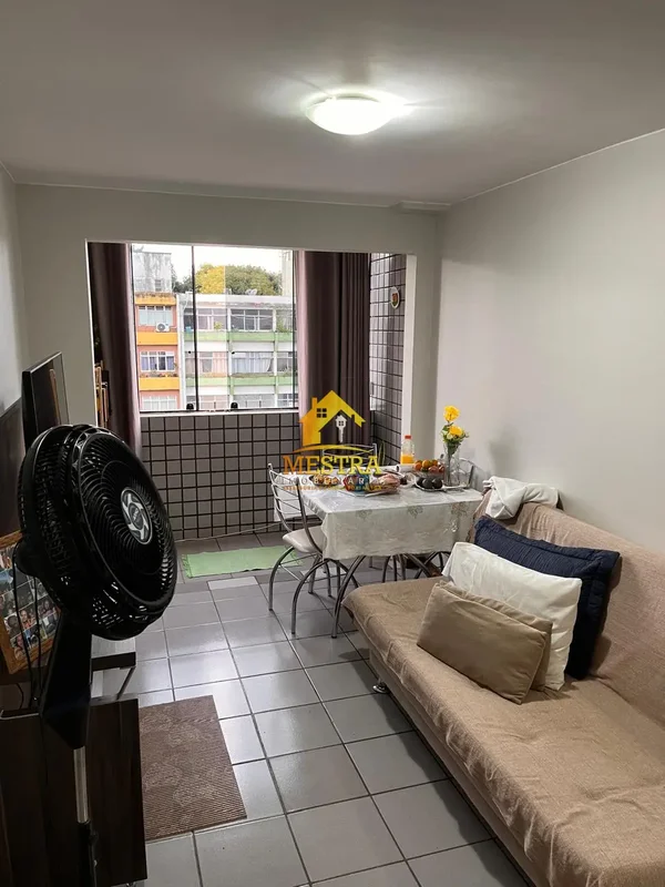 VENDE-SE KITNET ESPAÇOSA COM ELEVADOR – SCRN 708/709, BLOCO B – ASA NORTEValor: ...