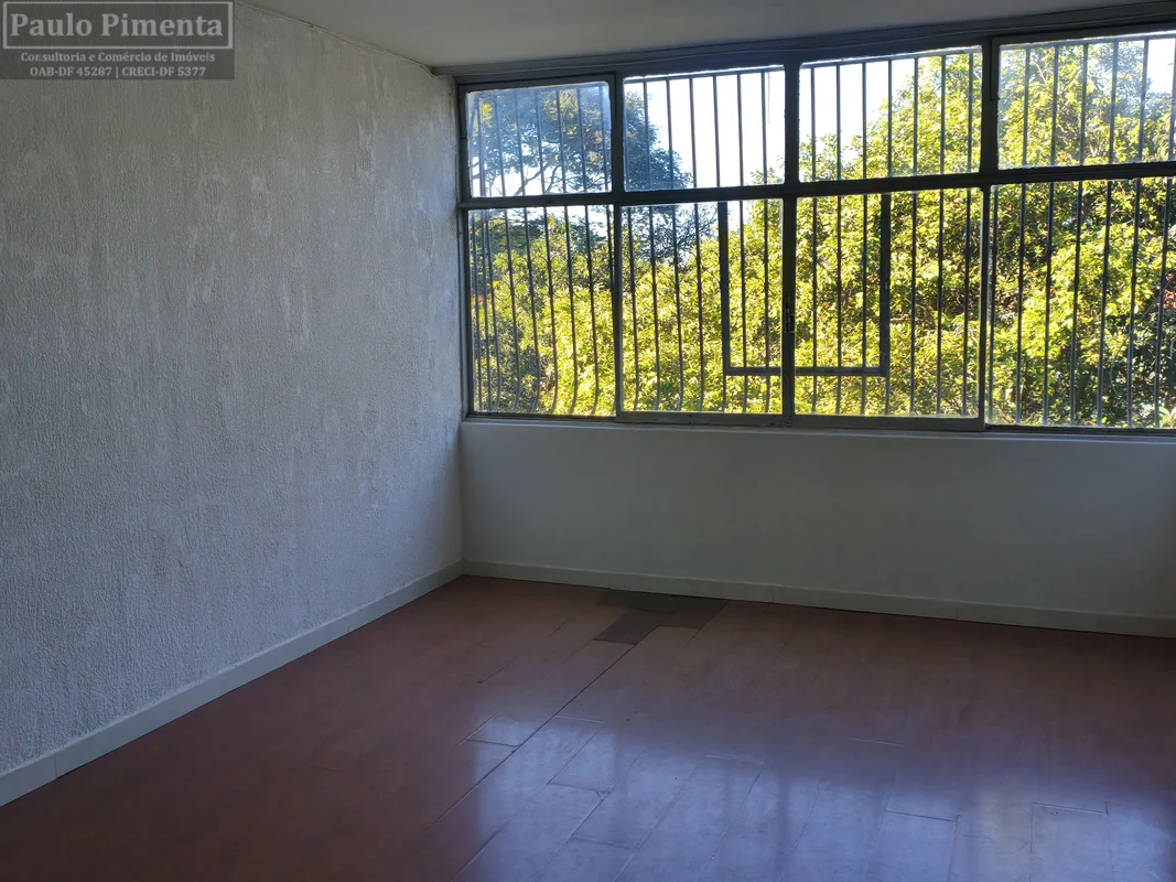 Redação?? OPORTUNIDADE NA SQN 406! ???? Apartamento amplo, reformado e pronto pa...