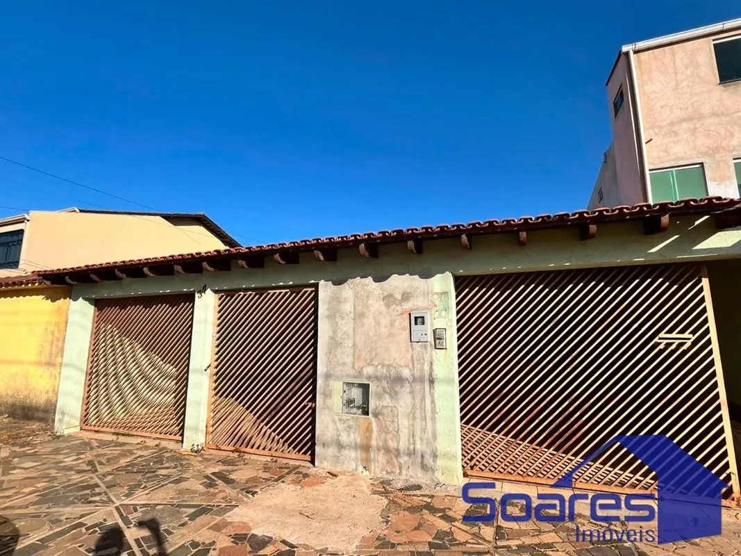 Apresentamos uma excelente casa localizada na QNG 3 Lote 27, em Taguatinga Norte...
