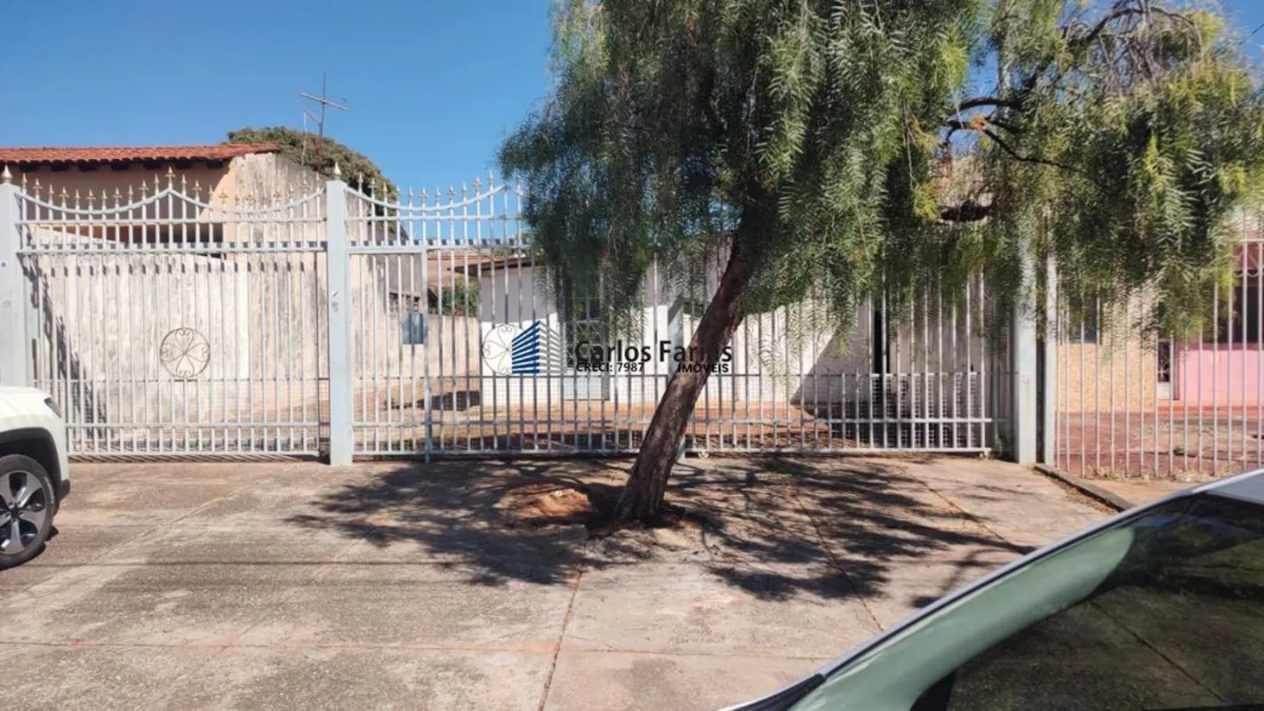 QNH 4 TAGUATINGA NORTE EXCELENTE LOTE 300M² ESCRITURADO E REGISTRADO. COM 1 CASA...