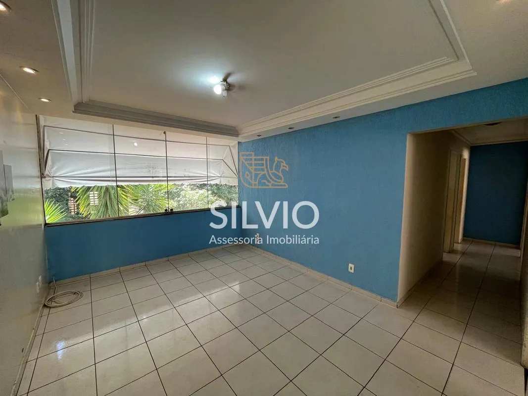 Oportunidade!!!! Apartamento vazado 03 Quartos1º andar Vazado,local privilegiado...