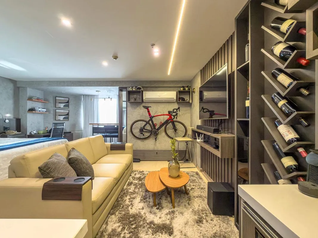 Excelente oportunidade no Setor Hoteleiro Norte! Este flat mobiliado e equipado ...