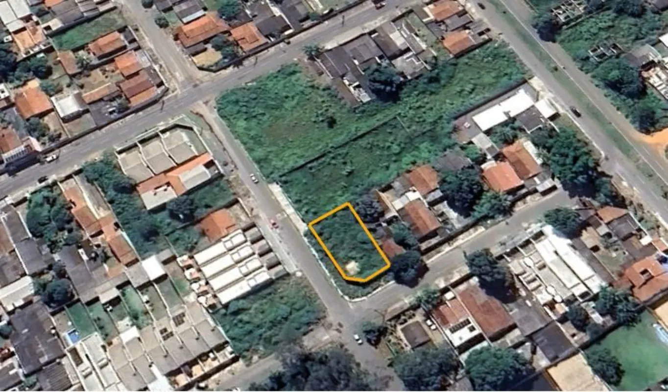 Rua 14, Quadra 20, Lote 05Metragem:497,05 m²Frente: 12,00 mtsChanfro: 7,07 mtsFu...