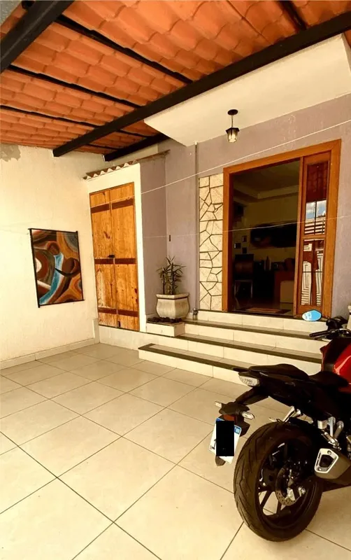 Sobrado a venda com características fantásticas Sobrado de 3 quartos Sendo 2 Suí...