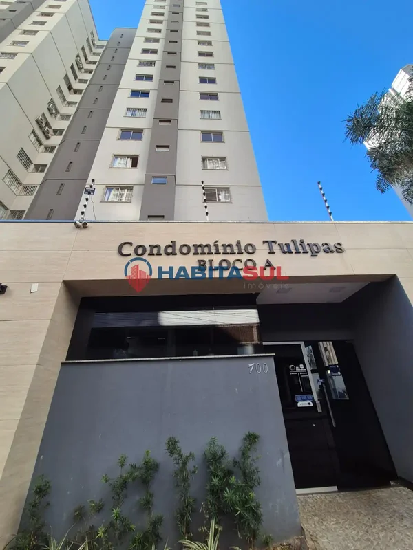 Apartamento com 04 quartos, sendo 01 suíte02 dos quartos com ar condicionado, to...