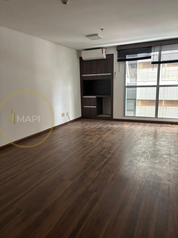 MAPI IMOBILIÁRIA VENDE unidade assim composta e descrita:- SRTVS Quadra 701 Cent...