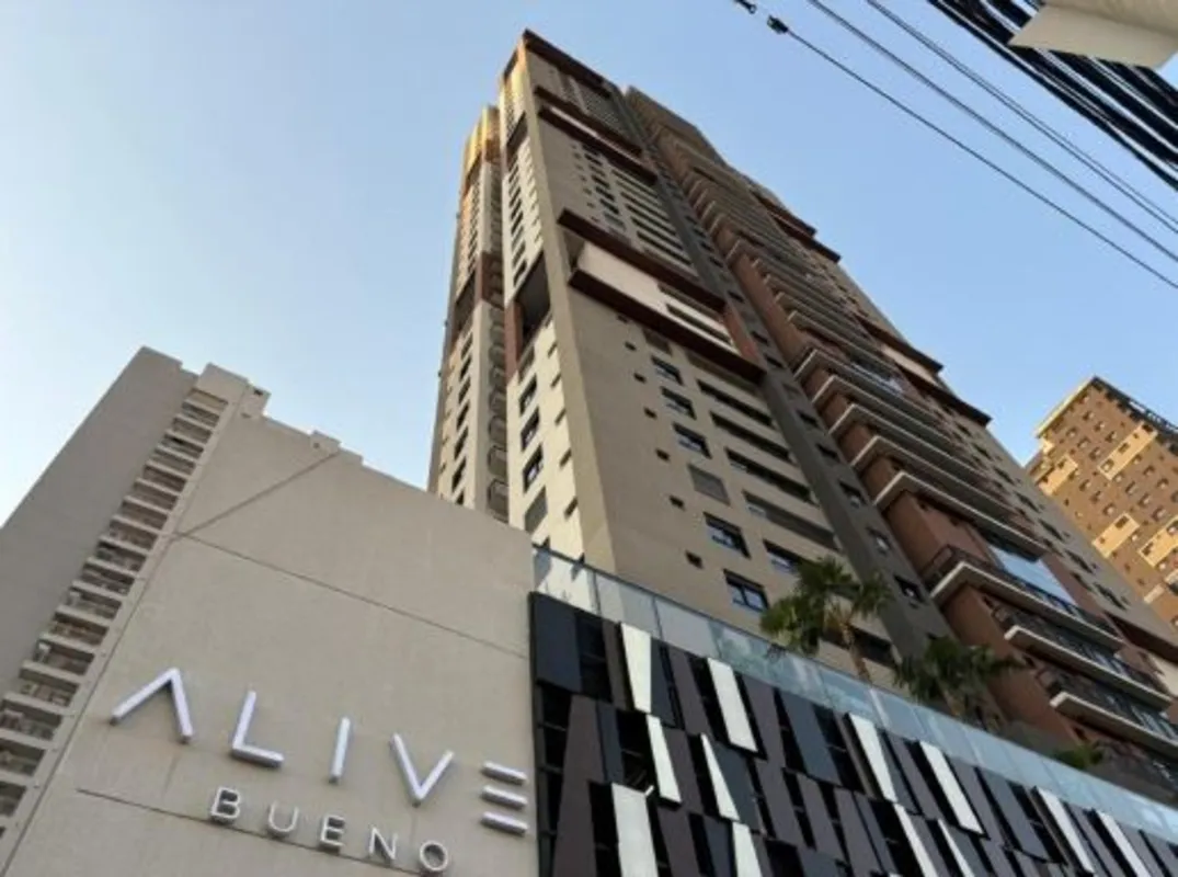 O apartamento fica no Ed. Alive Bueno, Rua T-55, Setor Bueno, com 76 m², 2 suíte...